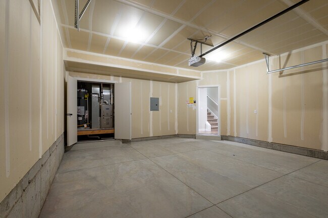 Building Photo - 308 Canterbury Wy