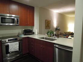Building Photo - 585 9th St