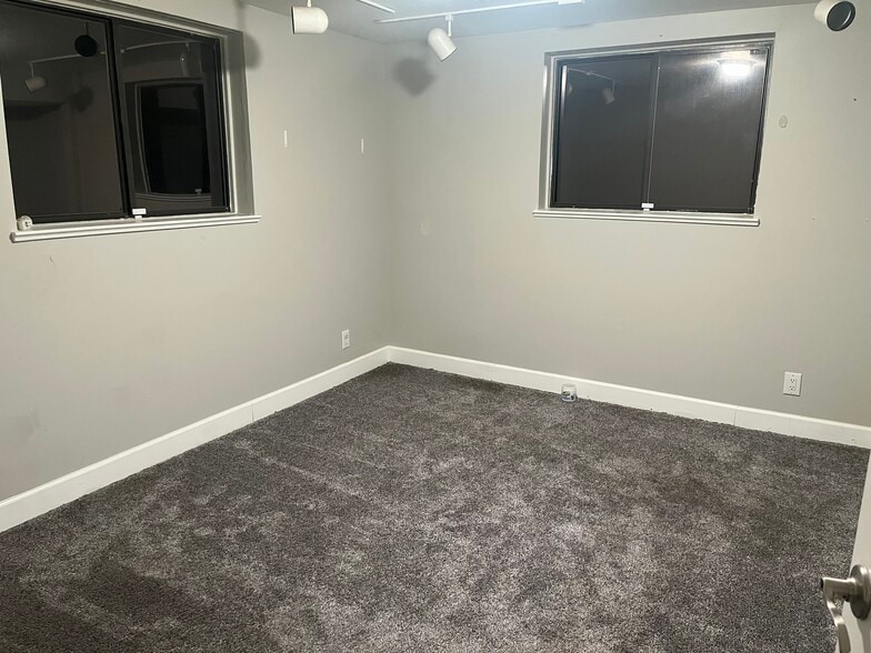 Building Photo - 760 N 100 W