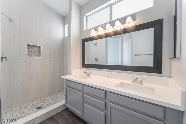 Building Photo - 1734 Talon Ave