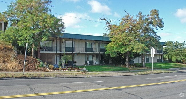 Primary Photo - Mission Apartments