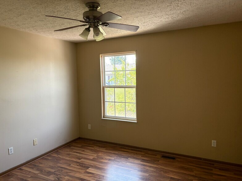 Bedroom - 206 Macfalls Way