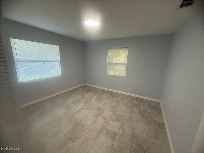 Building Photo - 2835 Evans Ave