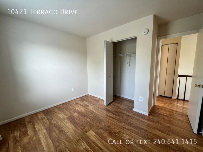Building Photo - 10421 Terraco Dr
