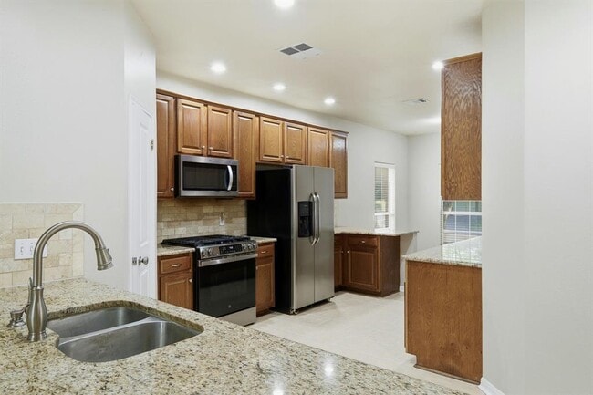 Building Photo - 2913 Winchester Dr