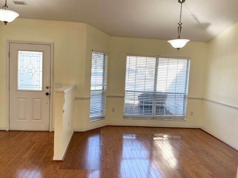 Building Photo - 8707 NW 10th Pl