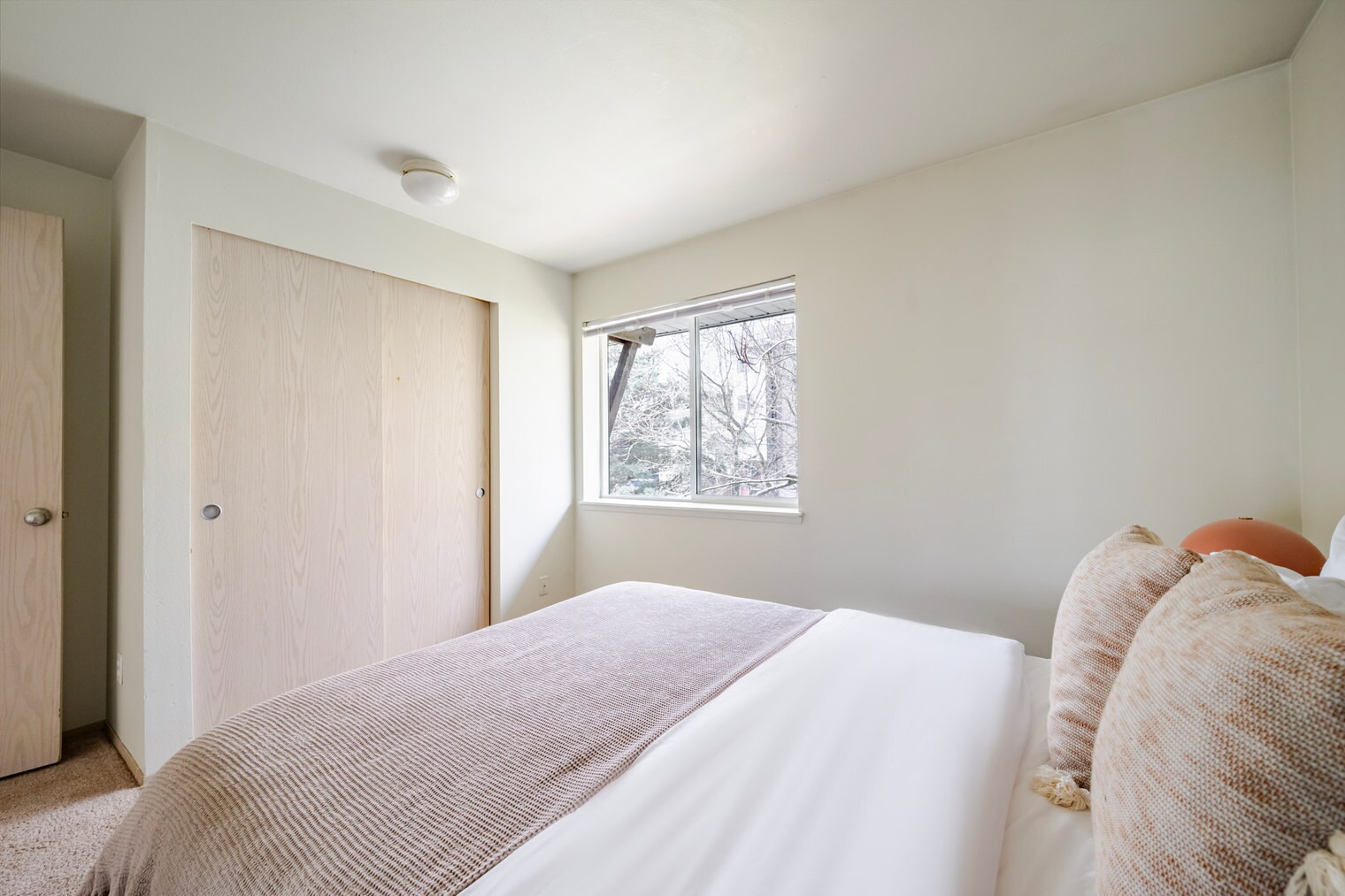 Building Photo - 4740 21st Ave NE