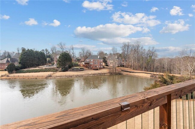 Building Photo - 870 Longstone Landing