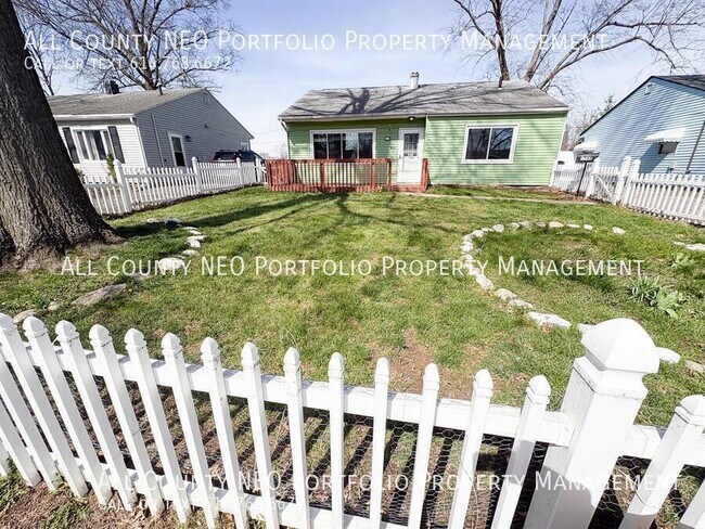 Building Photo - 1748 Ward Rd