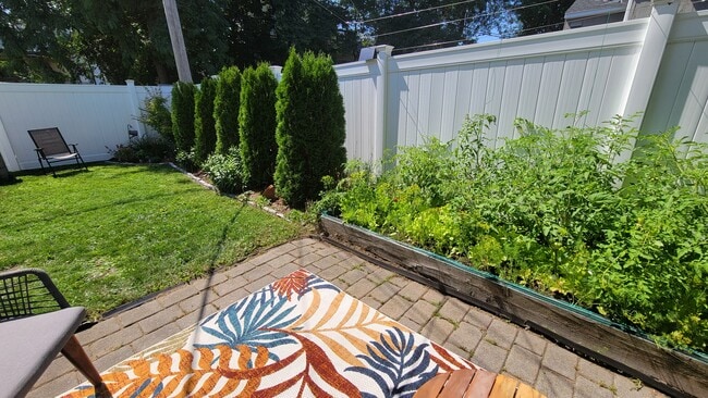 Building Photo - 153 Winthrop Pkwy