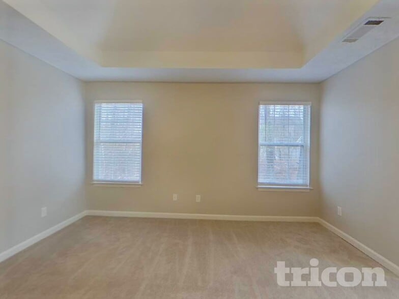 Building Photo - 2255 Hamilton Parc Ln