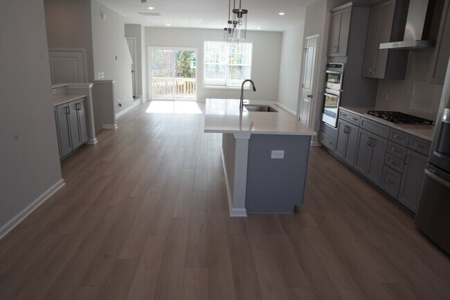 Building Photo - 2709 Hunter Woods Dr