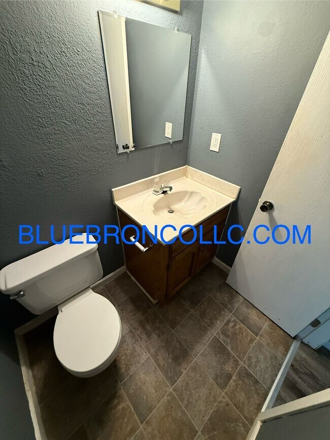 Building Photo - All the Space You Need – 3-Bedroom with Ga...