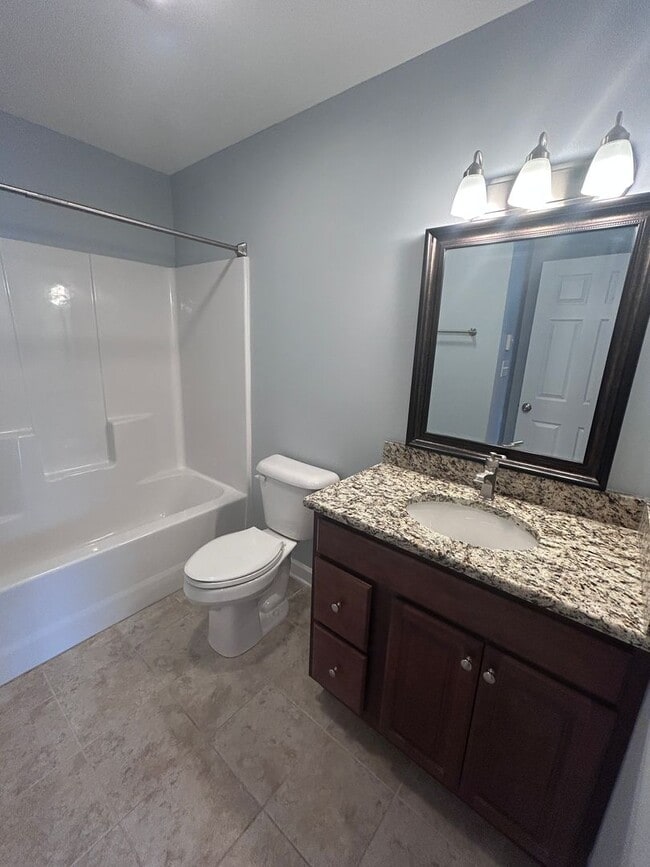 Building Photo - Modern Boone Home | Double Primary Suites | Walk to New Market, Watauga High & the AppalCART