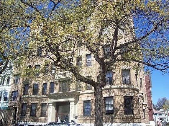 Building Photo - 1325 Commonwealth Avenue