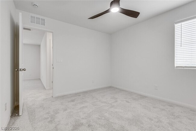 Building Photo - 4225 Zilker Pk Ave