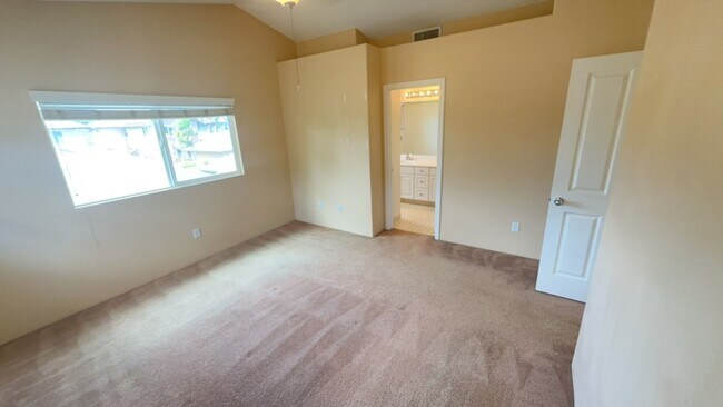 Building Photo - Wonderful 3 BD / 2.5 BA Home In Ewa Beach!!!