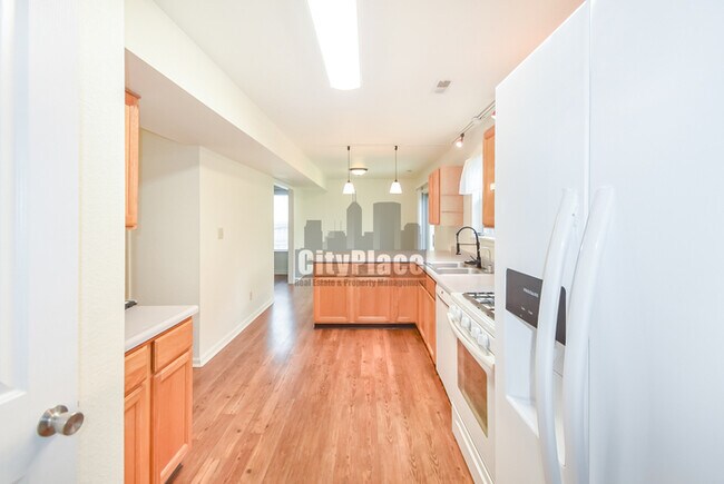 Building Photo - 263 Brooks Bend
