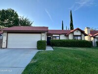 Building Photo - 2815 College Park Dr W