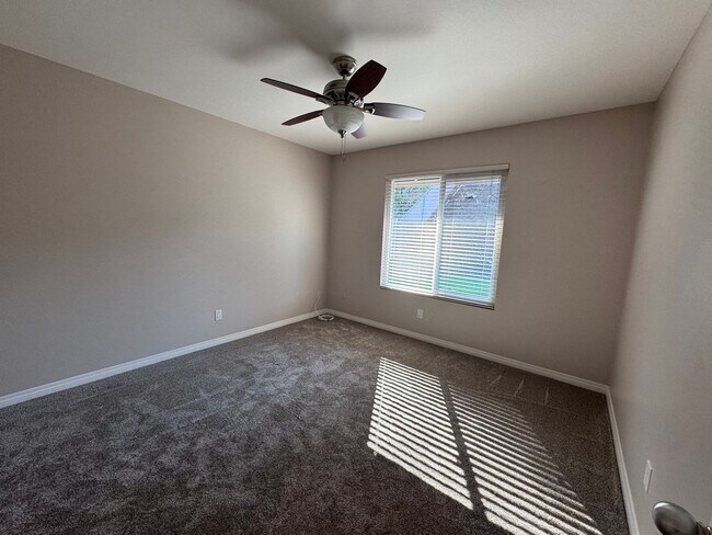 Building Photo - 17824 Cabela Dr