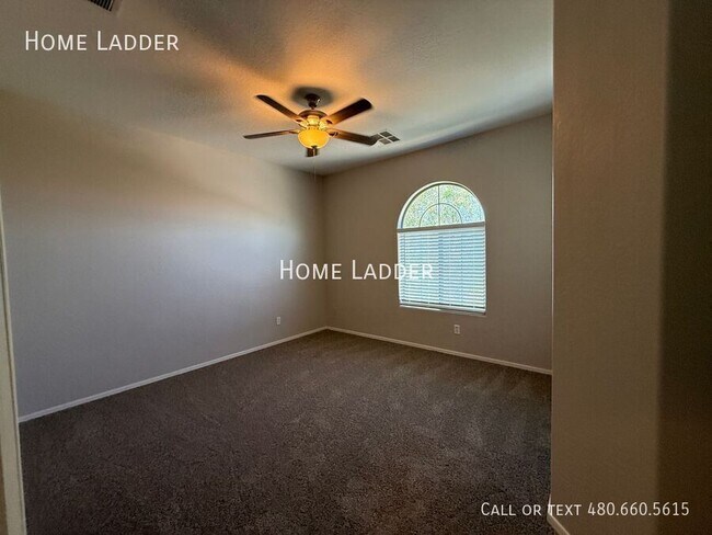 Building Photo - 4703 S 99th Dr