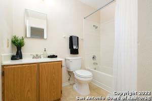 Building Photo - 8818 Roquefort