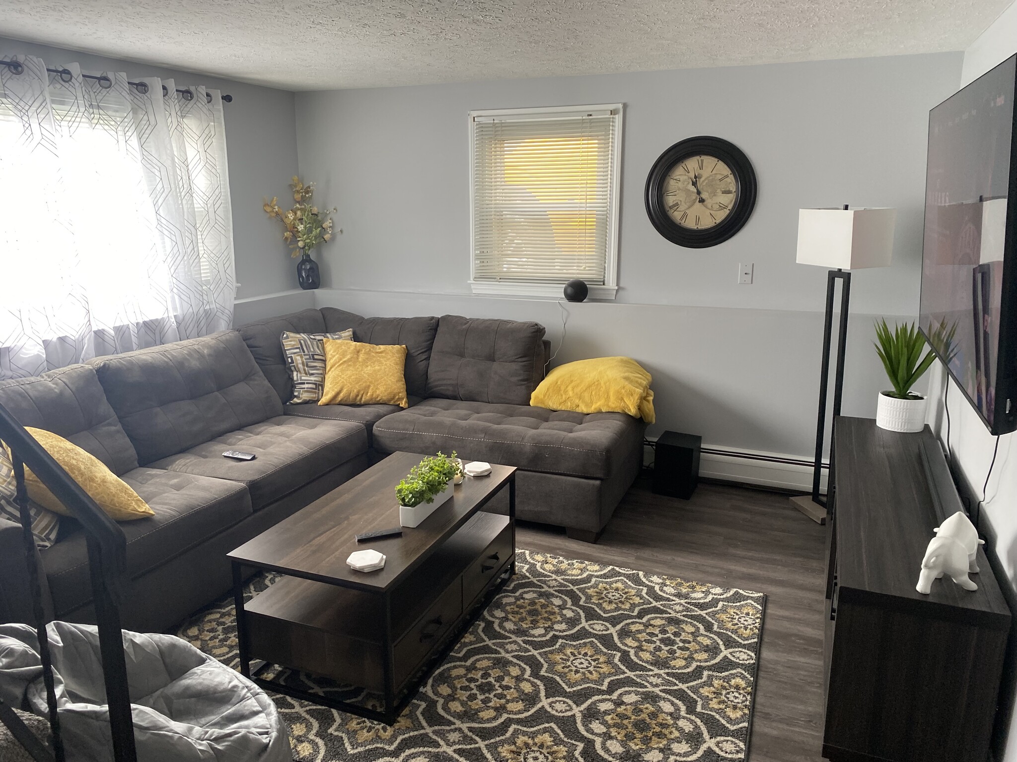 living room - 34 Hayes Ave