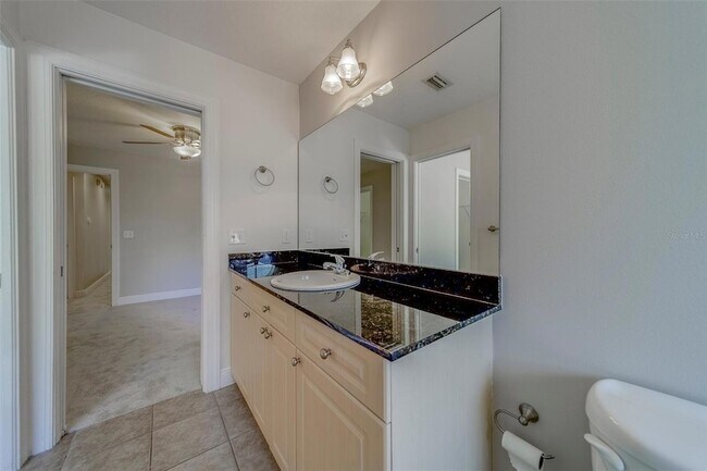 Building Photo - 270 Valencia Cir