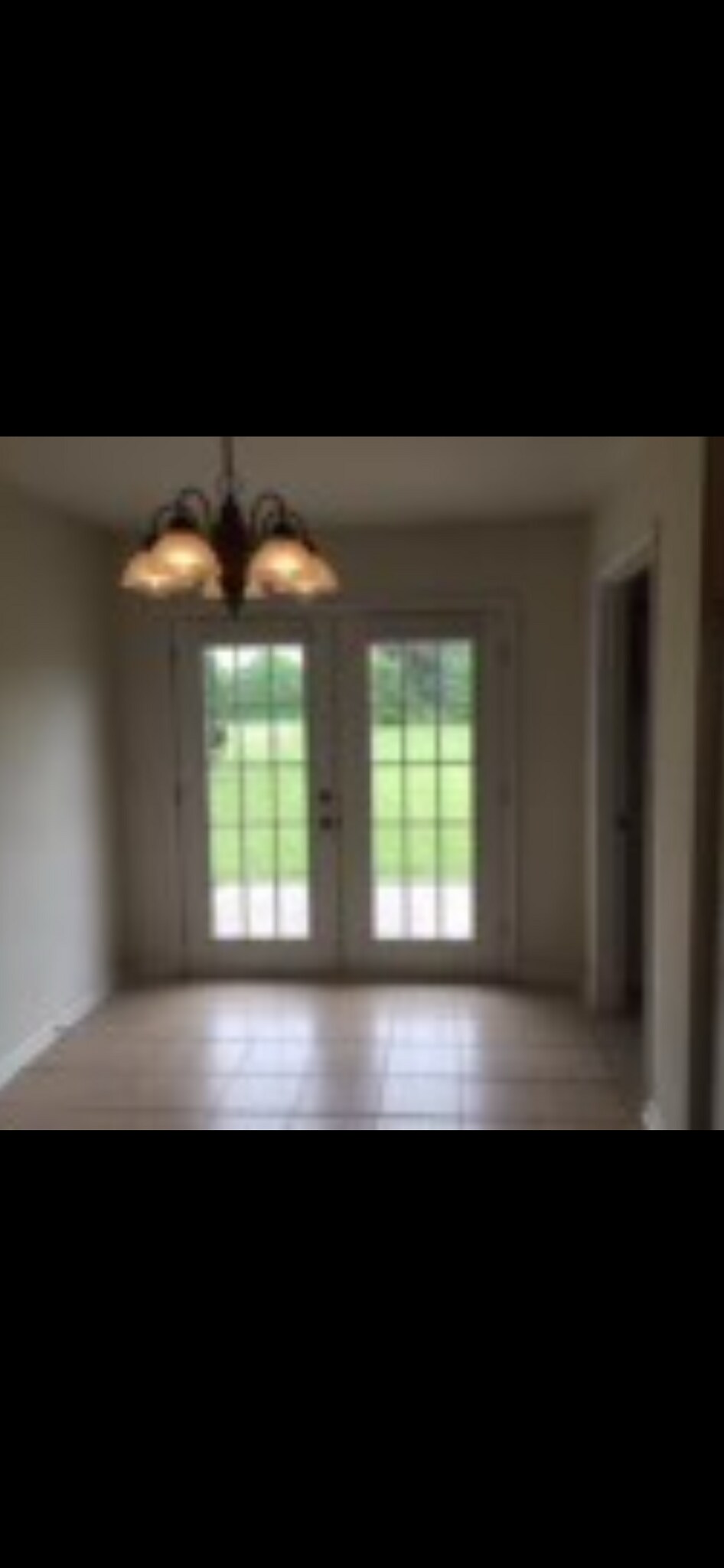 Building Photo - 905 Bagwell Dr