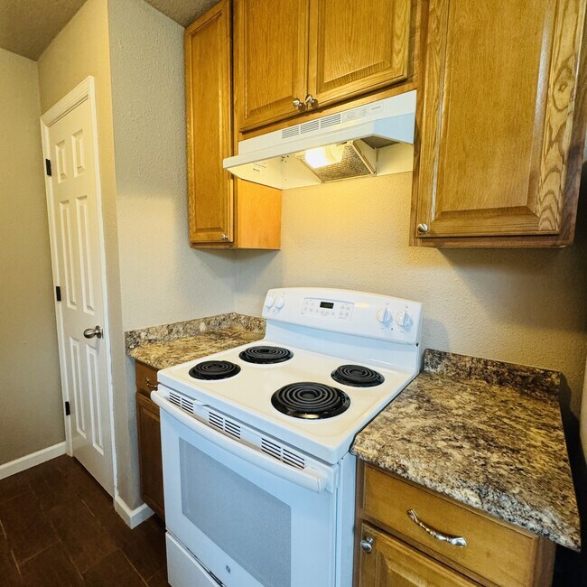 Building Photo - 2413 Cuney Ct