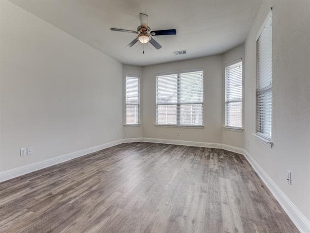 Building Photo - 1016 Llano Falls Dr