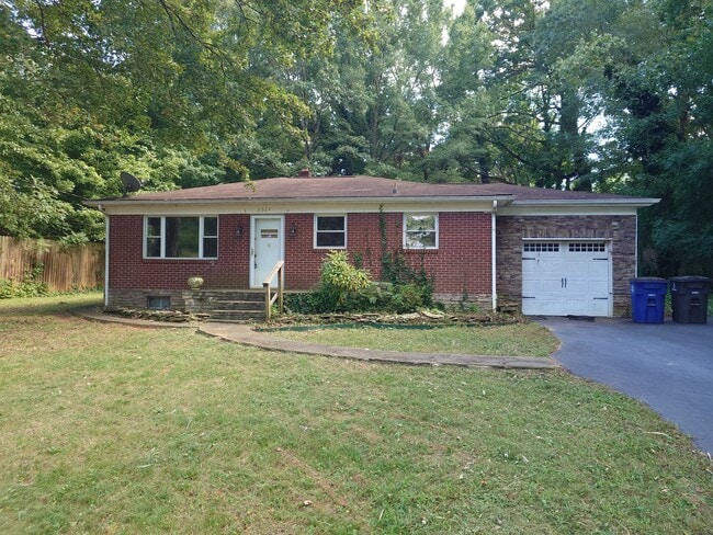 Primary Photo - 3324 Arlington Dr