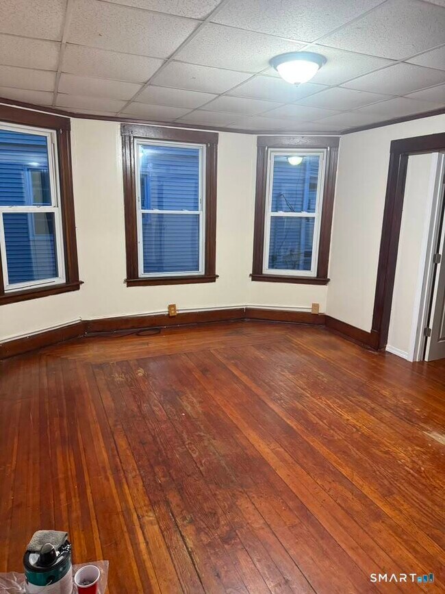 Building Photo - 727 East St