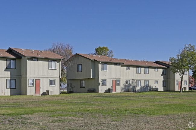 Building Photo - San Joaquin Family Apartments