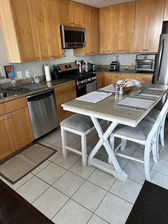 Building Photo - 3600 S Glebe Rd