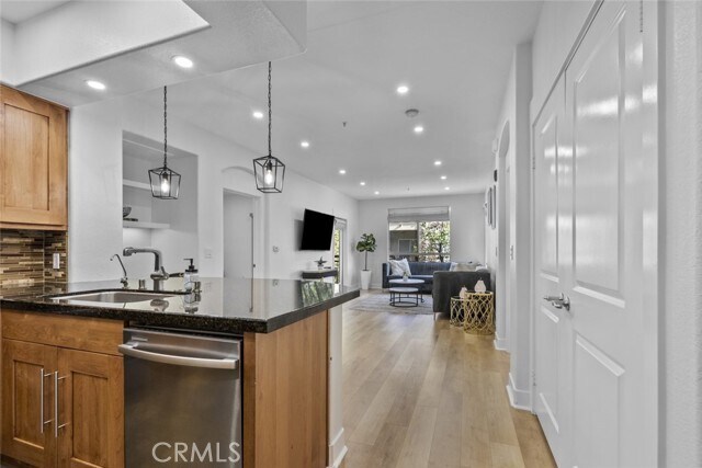 Building Photo - 24507 Town Center Dr