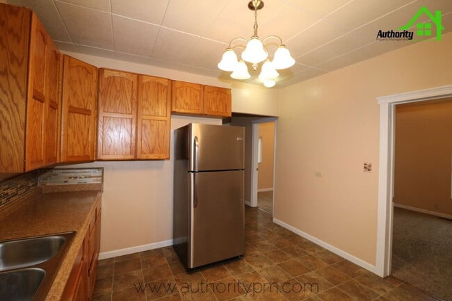 Building Photo - 1201 Willis St