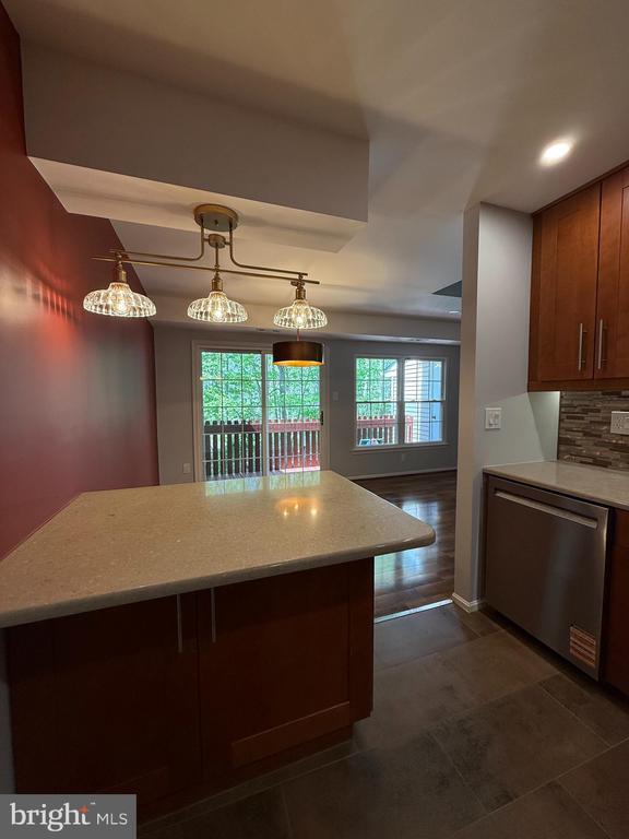 Building Photo - 46 Woodbine Ct