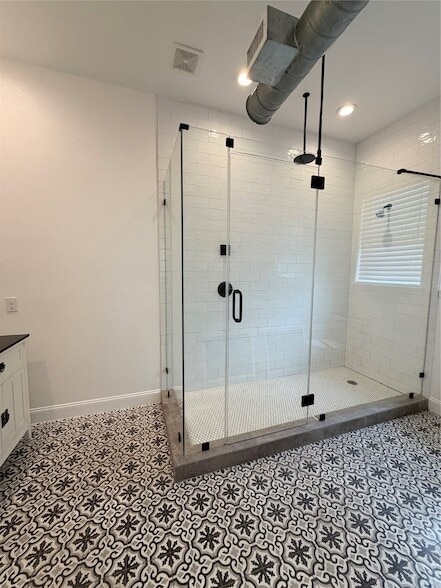 Building Photo - 202 N York St