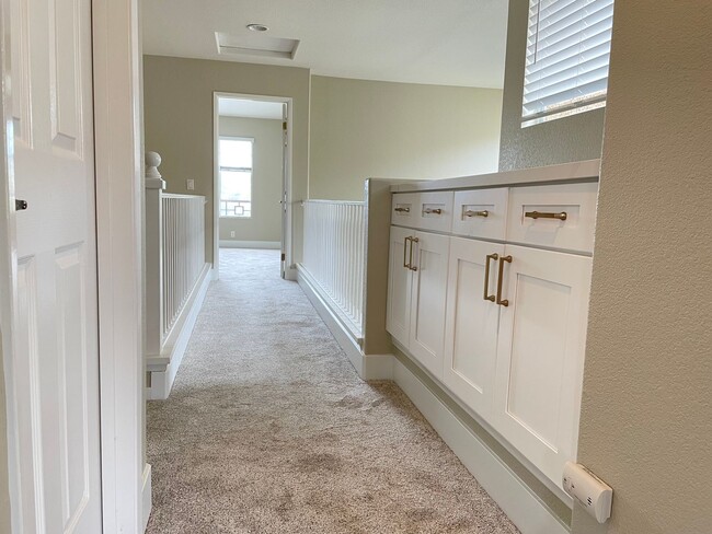 Building Photo - Del Mar Single Family Home- Just in Time for Summer!