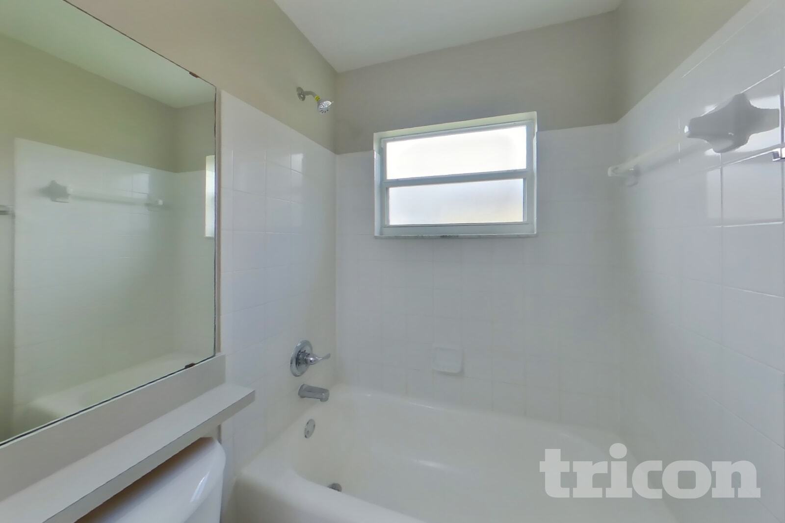 Building Photo - 7833 Manor Dr