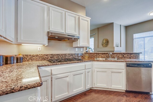 Building Photo - 15620 Turnberry St