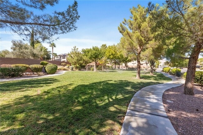 Building Photo - 916 Viscanio Pl