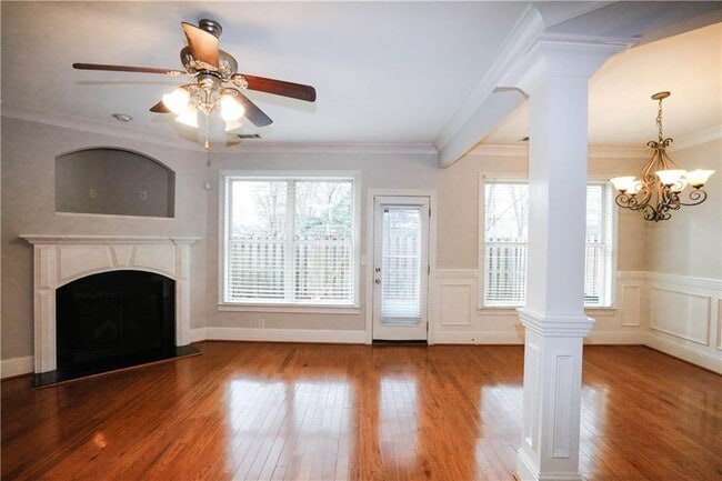 Building Photo - 3528 Pecos Ln