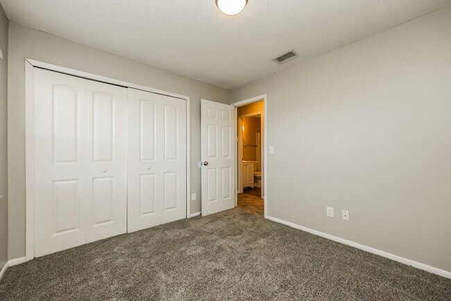 Building Photo - 213 Belfort Pl
