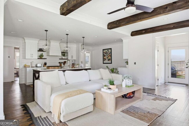 Building Photo - 318 Ashburton Ave SE