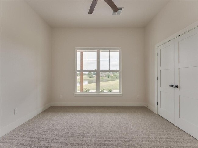 Building Photo - 440 Houser Dr