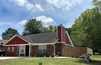 Building Photo - Forest Ridge off Middleground Road