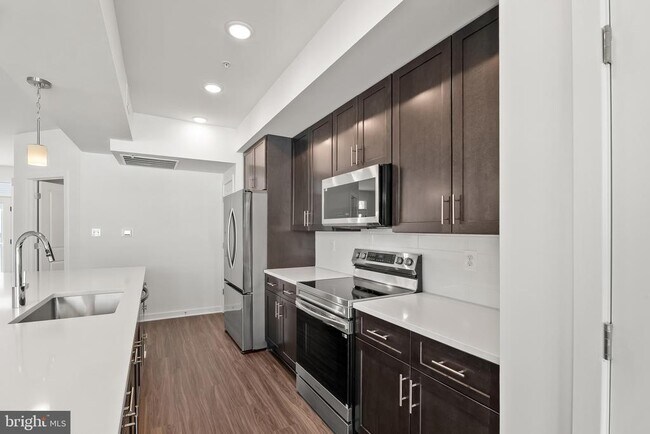 Building Photo - 714 Iron Frg Rd