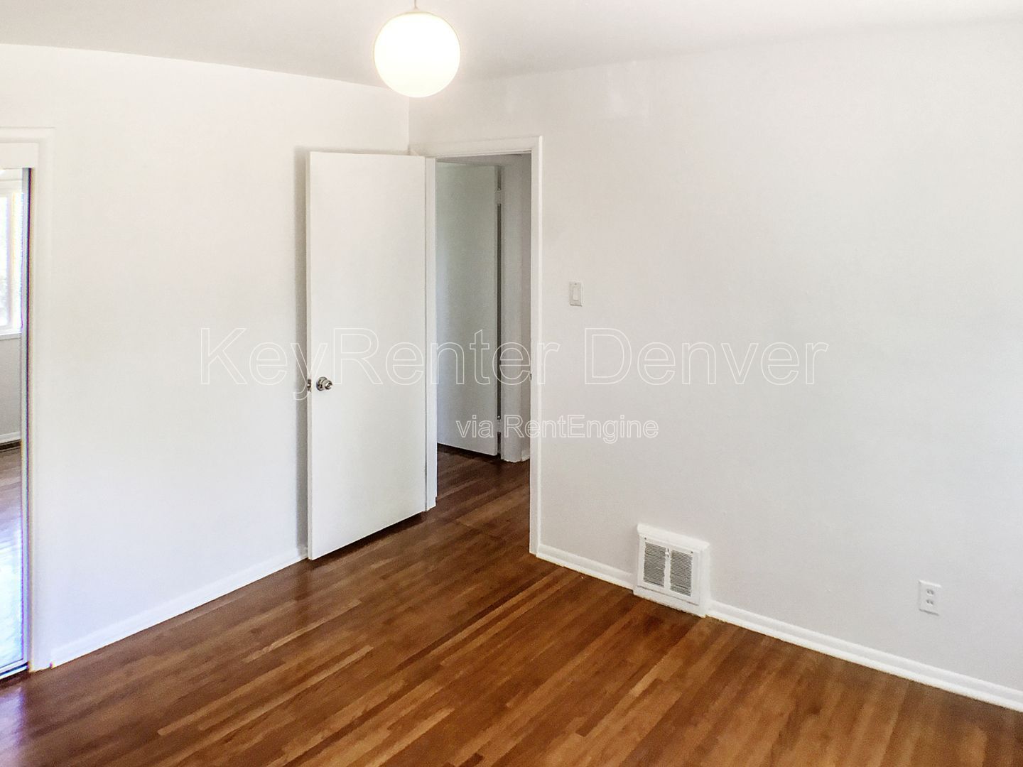 Building Photo - 1285 S Holly St